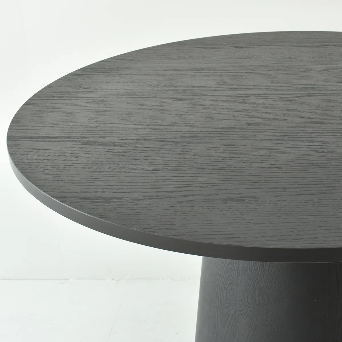 Agne 35" Round Pedestal Dining Table